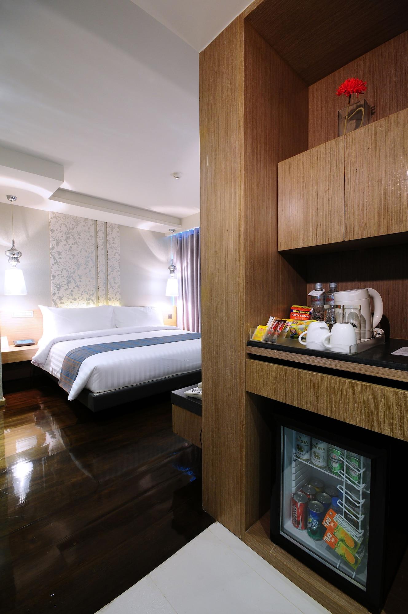 Citrus Sukhumvit 13 Nana Bangkok By Compass Hospitality Hotel Exterior photo