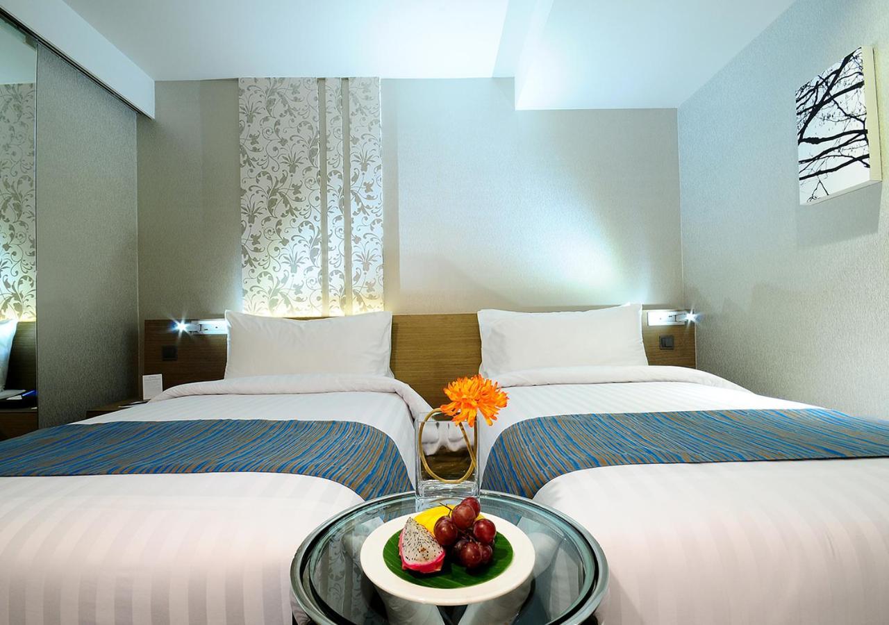 Citrus Sukhumvit 13 Nana Bangkok By Compass Hospitality Hotel Exterior photo